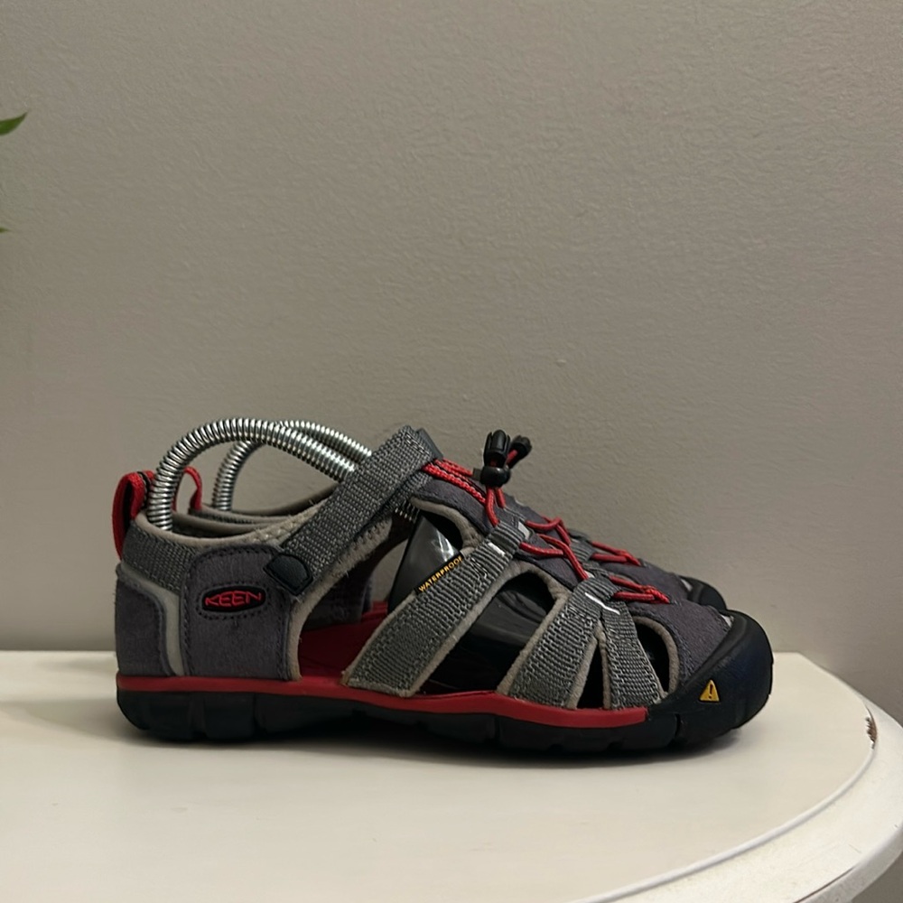 Keen Kids Sandals - Gray and Red